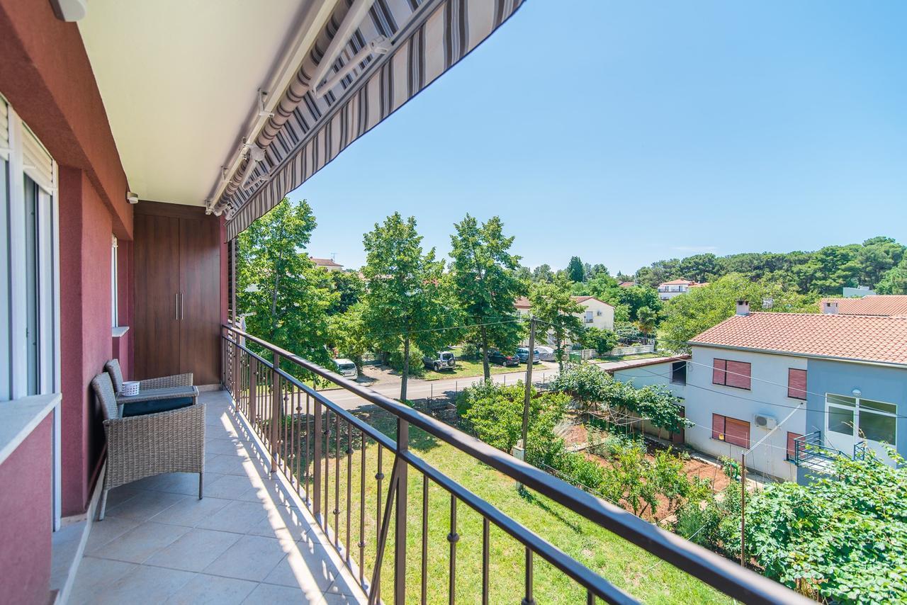 Apartment Lili Poreč Exterior foto